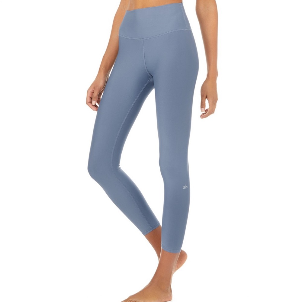 NWT ALO 7/8 airlift leggings in blue jean